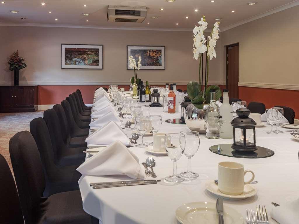 Stratford Manor Hotel Snitterfield Konforlar fotoğraf